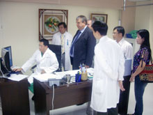 參訪台灣脊椎中心，由張國華副院長解說
