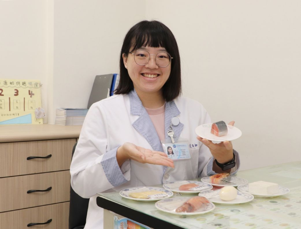 戴翊如營養師表示，主要蛋白質來源是豆、魚、蛋、肉類及乳品，攝取份量則因每個人身體狀況而不同。