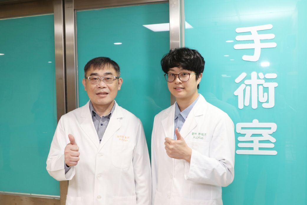 高煌凱教授（左）和郭曉芮醫師（右）。