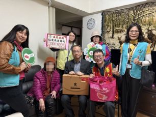 新聞圖片:連續 8年不間斷！ 仁愛、華山歲末送暖，攜手守護獨老健康