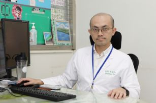新聞圖片:7旬婦血便、喘到進ICU險丟命　輸血未改善竟是罕見「伊凡斯症候群」