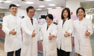 新聞圖片:產後大出血跨科搶救保住子宮　獲孕產兒風險管控照護卓越獎